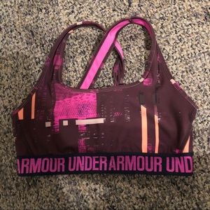 NWOT UNDER ARMOUR MEDIUM mid-impact sports bra